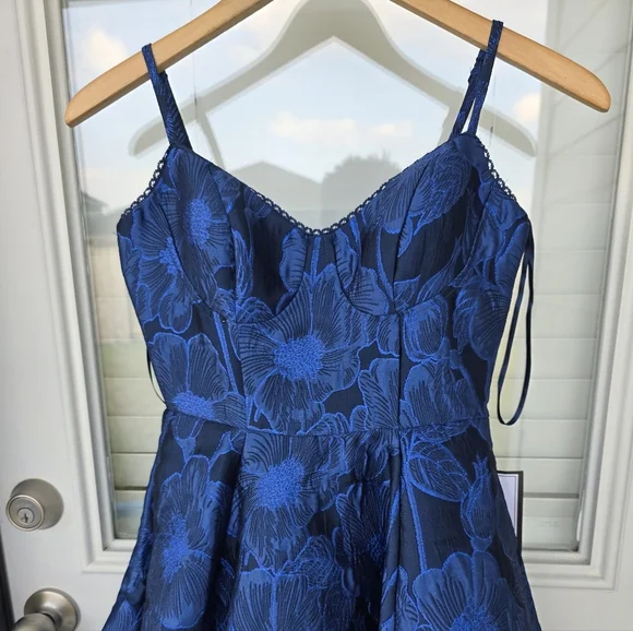 B Darlin Juniors' Sweetheart-Neck Jacquard Fit & Flare Dress Sz 0 Blue NWT Party - Picture 6 of 14